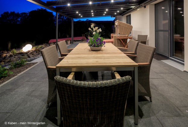 Ueberdachungen-Terrassenueberdachung-bei-Nacht