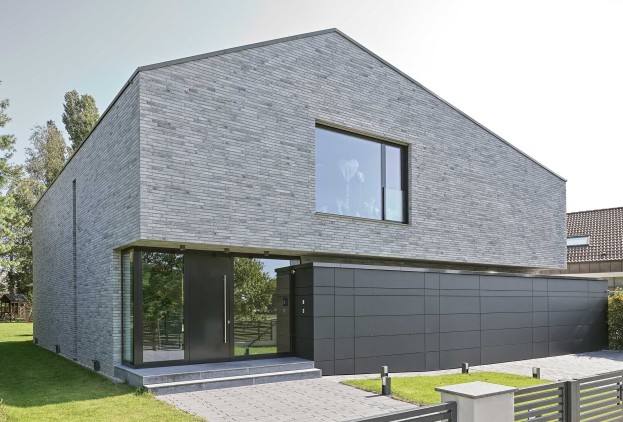 EFH-Haan_DE_01_heroal-D-92-UD,-W-72