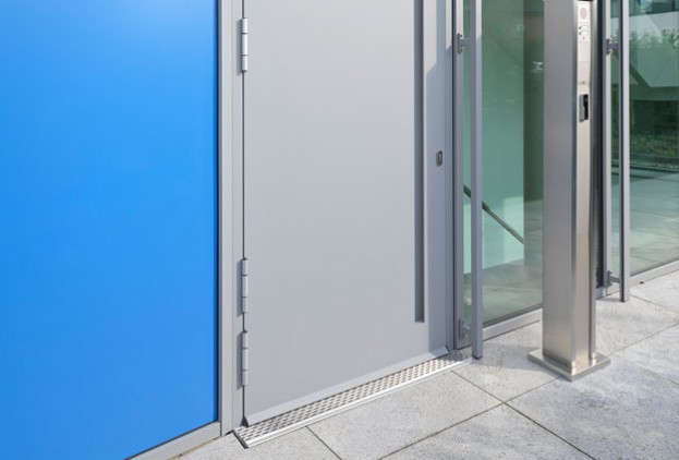 Aluminium Haustueren-Haustuer mit blauer Wand